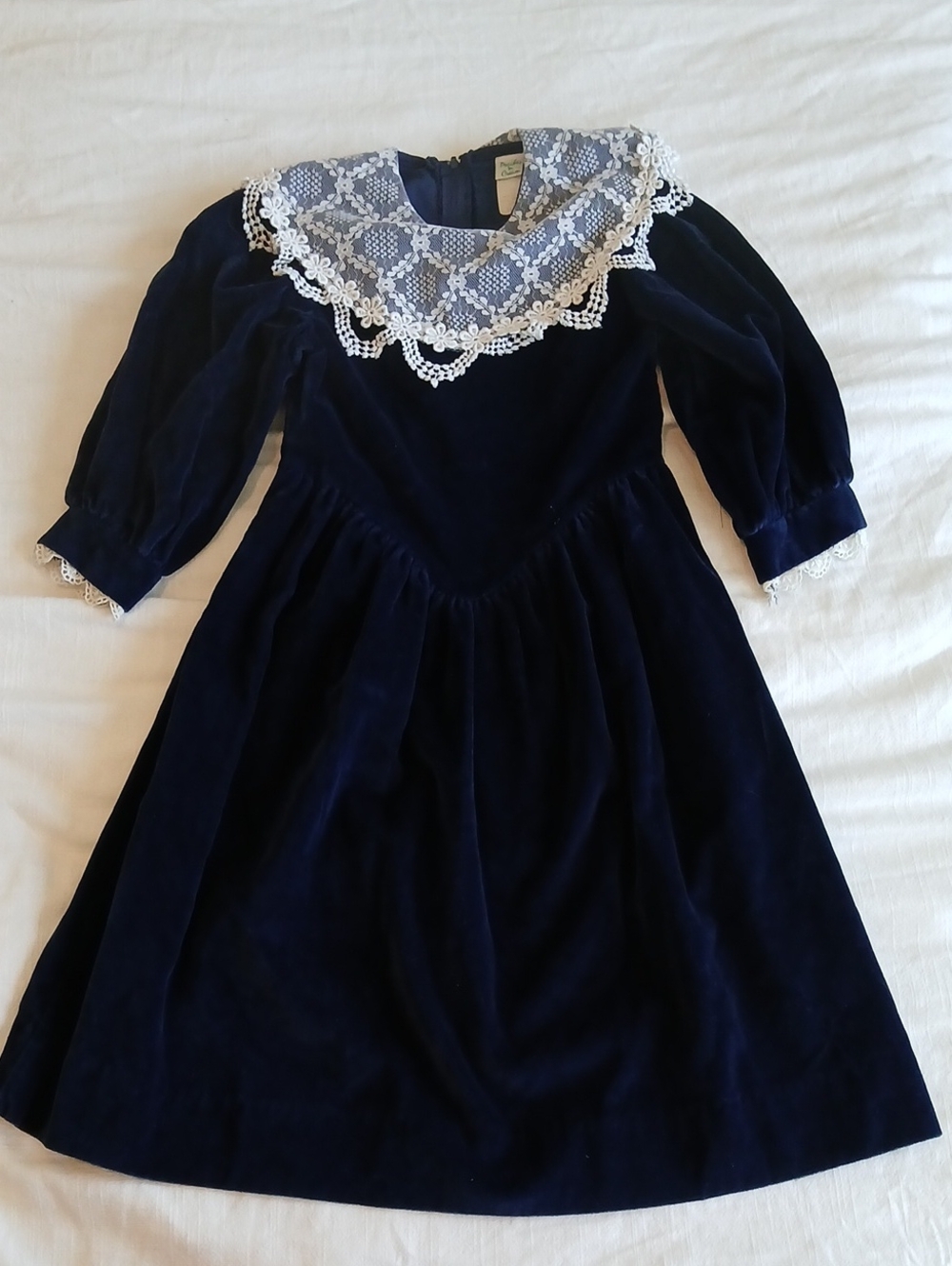 Peachs N' Creme Made In The USA VTG Sz 7 Girls Navy Lace Collar Velvet Dress